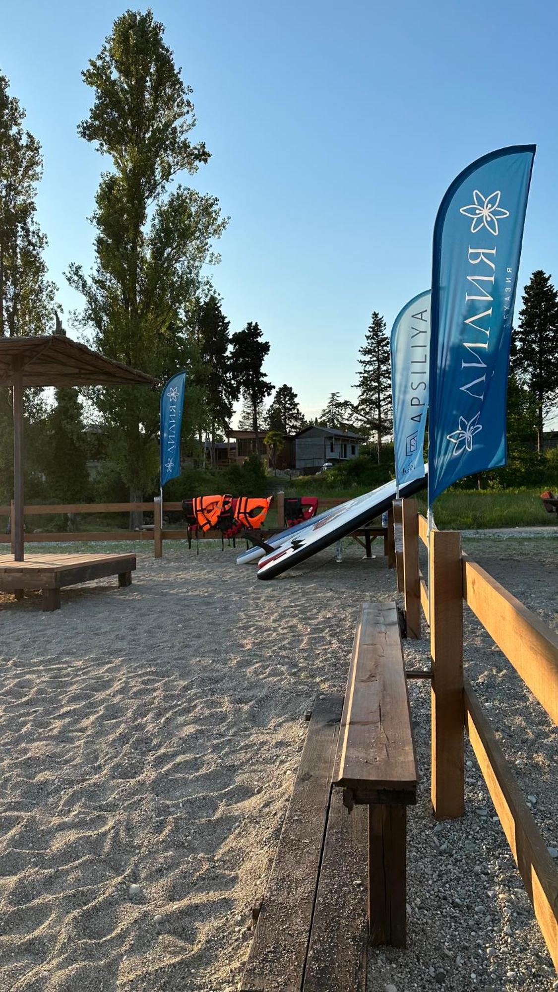 Hotel Лилия Gudauta Zewnętrze zdjęcie